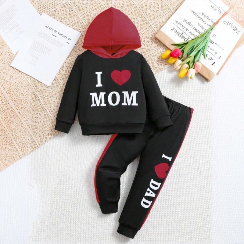 I Love Mom Dad Printed Hooded Tracksuit For Kids