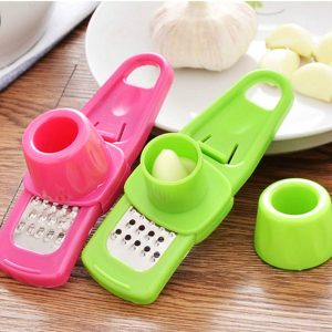 Multifunctional Manual Garlic Ginger Grinding Crusher Kitchen Tool