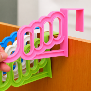 Multifunctional Hanger – Over‑Door Plastic Hanger